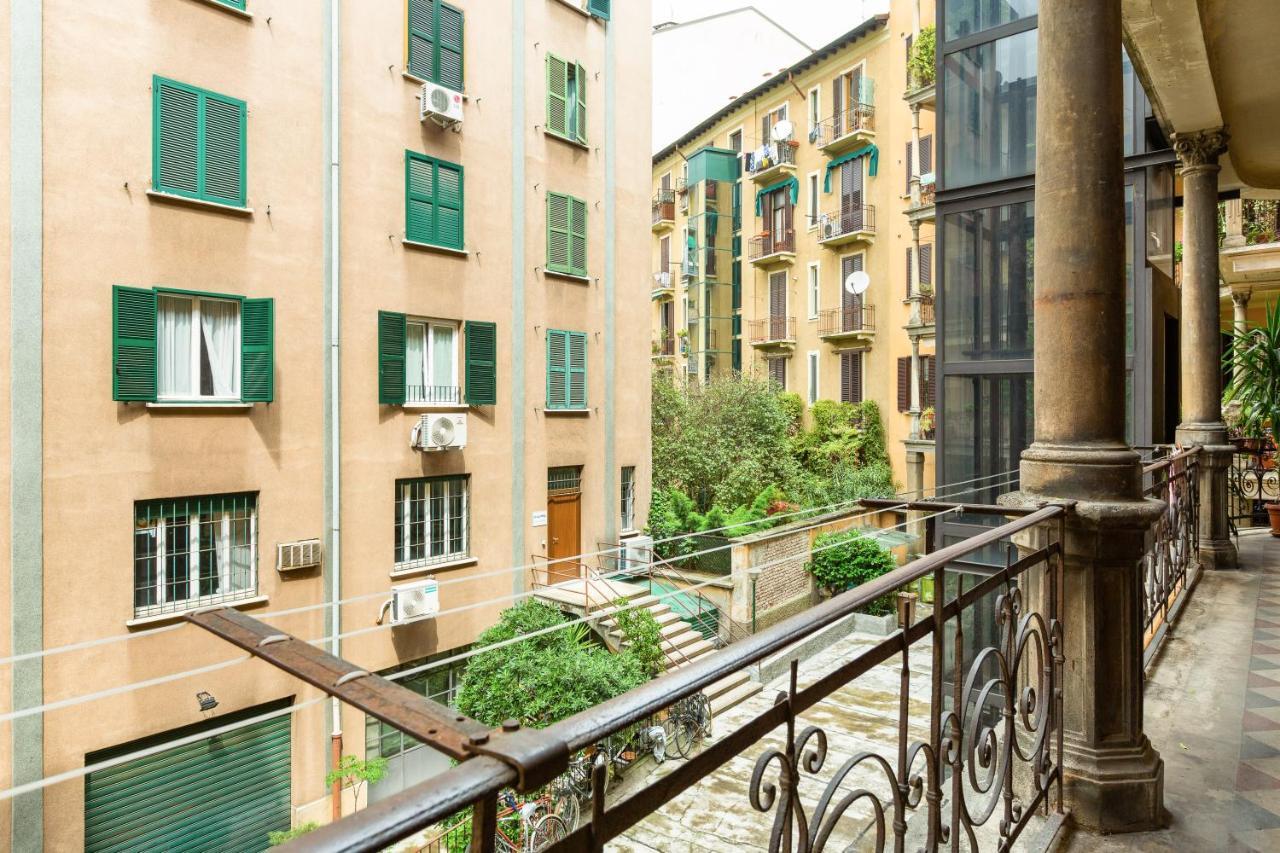 Cenisio & Sempione Cosy Flat Apartment Milan Bagian luar foto